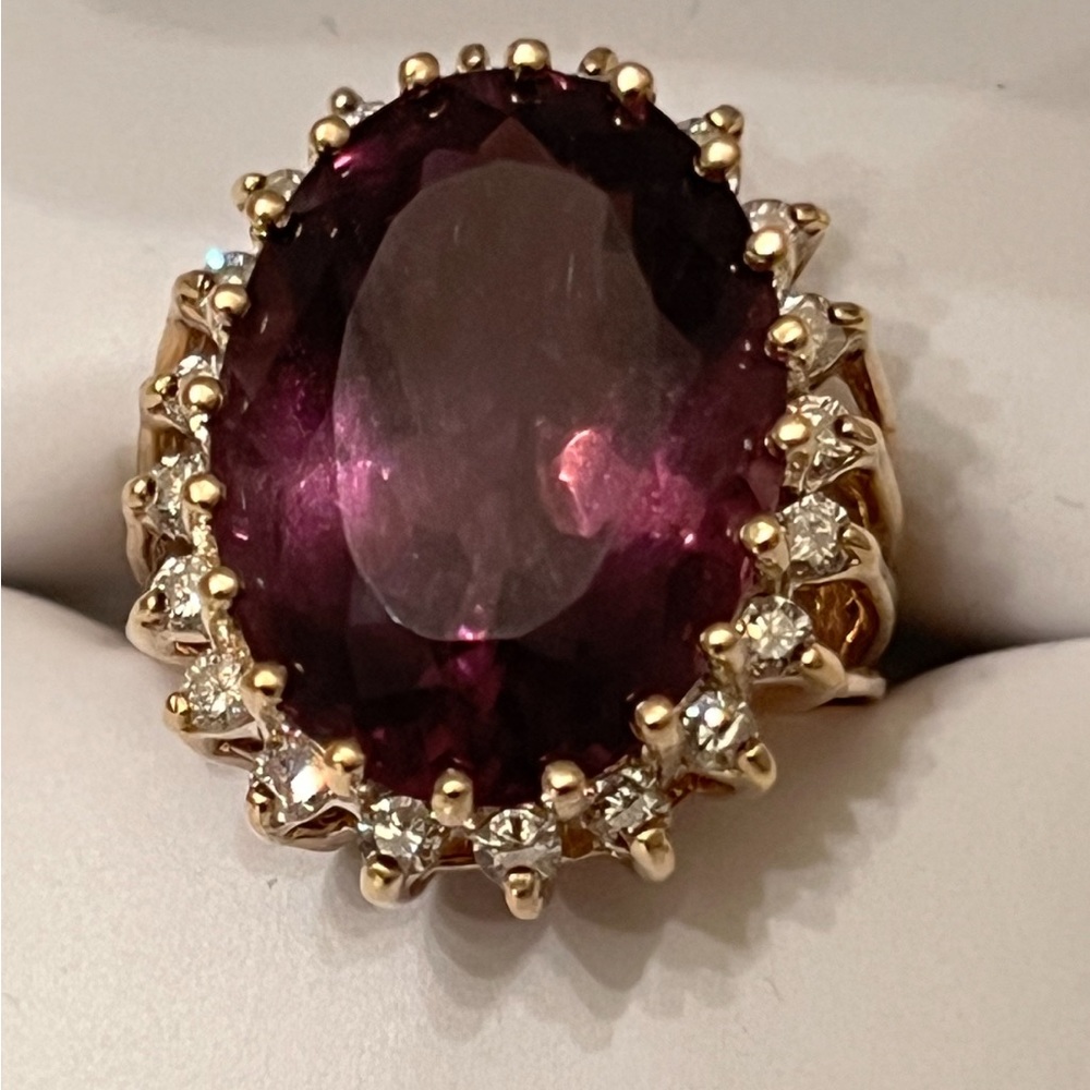 Estate Huge over 40 carat total Estate Diamond & amethyst 14k gold ring 6.65